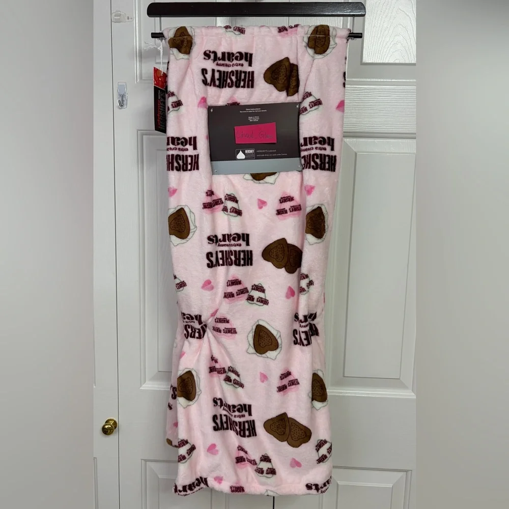 Hershey’s Extra Creamy Hearts Pink Plush Throw Blanket